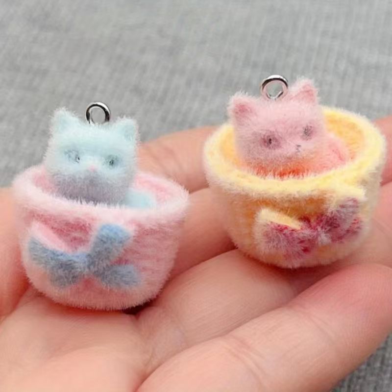 4 adet 3D peluş reçine kedi ko - Event Party incelemesi ve fiyatı